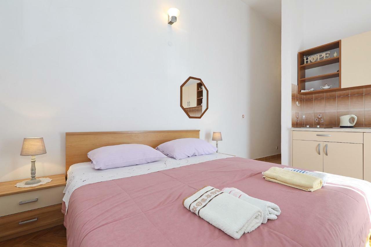 Apartments Vedrana Biograd Na Moru Extérieur photo