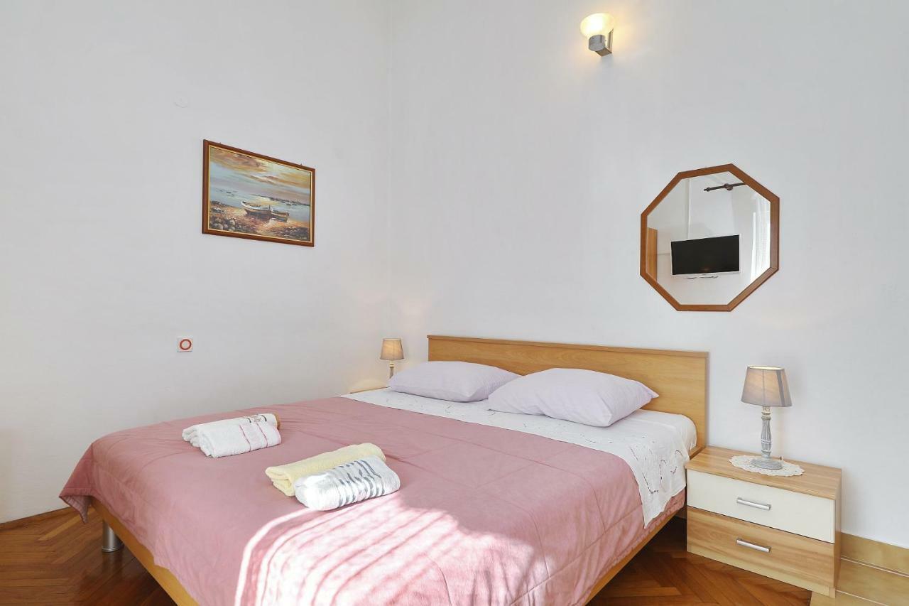 Apartments Vedrana Biograd Na Moru Extérieur photo