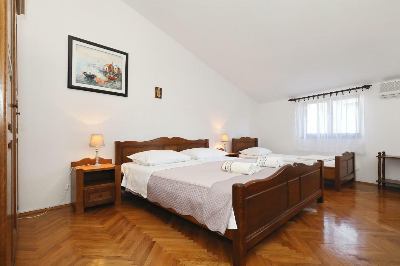 Apartments Vedrana Biograd Na Moru Extérieur photo