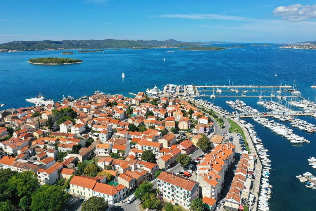 Apartments Vedrana Biograd Na Moru Extérieur photo